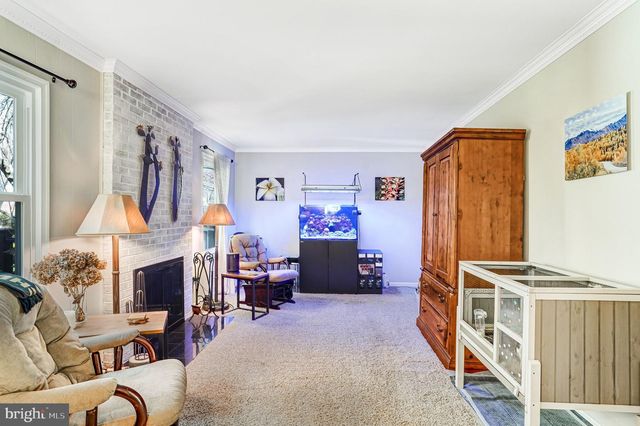 6302 SHIPLETT BLVD, Burke, VA 22015