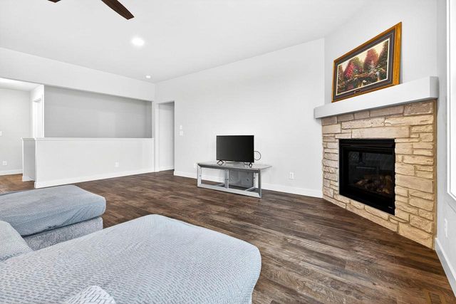 1743 LEGACY LANE, Neenah, WI 54956