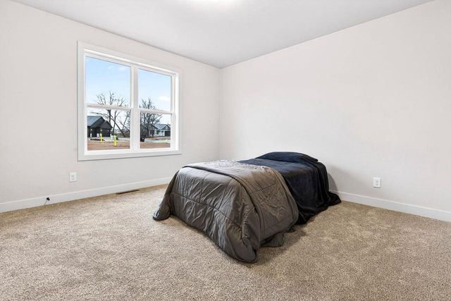 1743 LEGACY LANE, Neenah, WI 54956