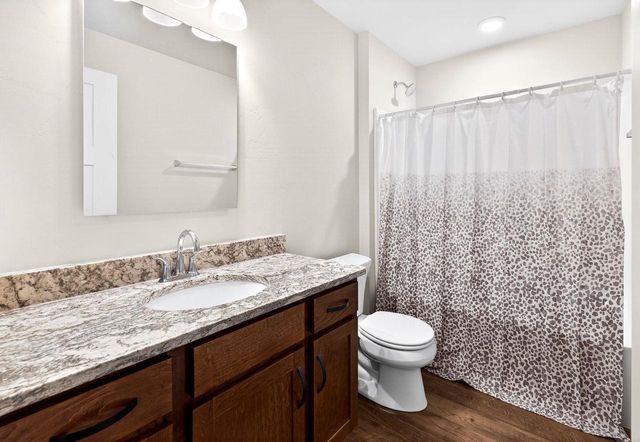 1743 LEGACY LANE, Neenah, WI 54956