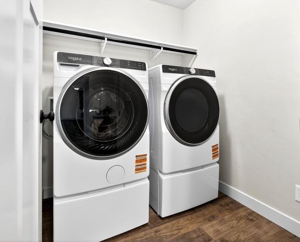 1743 LEGACY LANE, Neenah, WI 54956