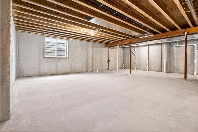 1743 LEGACY LANE, Neenah, WI 54956