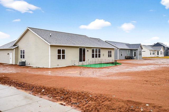 1743 LEGACY LANE, Neenah, WI 54956