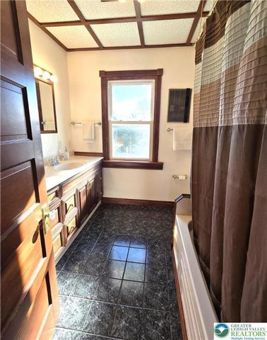 2028 Ealer Avenue, Wilson Boro, PA 18042