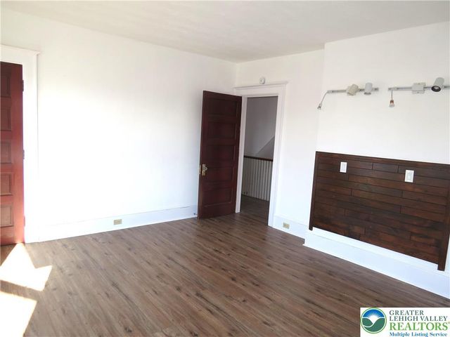 2028 Ealer Avenue, Wilson Boro, PA 18042