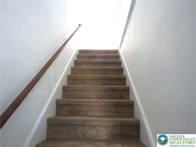 2028 Ealer Avenue, Wilson Boro, PA 18042