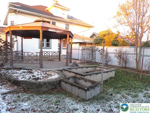 2028 Ealer Avenue, Wilson Boro, PA 18042