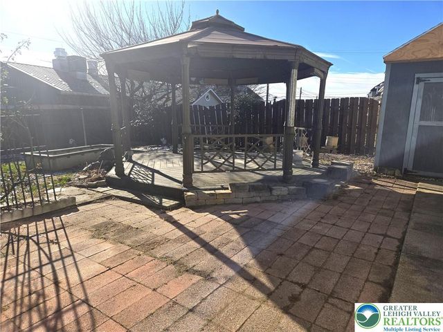 2028 Ealer Avenue, Wilson Boro, PA 18042