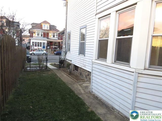 2028 Ealer Avenue, Wilson Boro, PA 18042