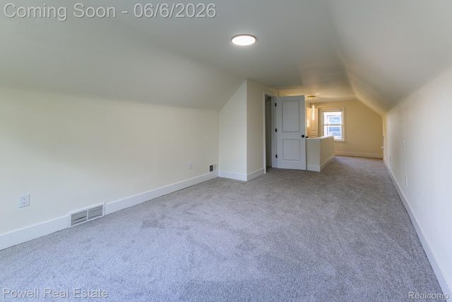 25246 Hayes Road, Roseville, MI 48066