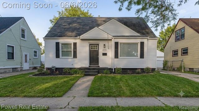 25246 Hayes Road, Roseville, MI 48066