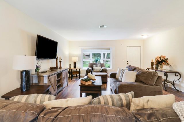 5924 SE Orange Blossom Trail, Hobe Sound, FL 33455