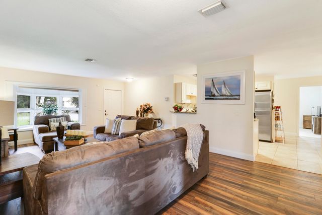 5924 SE Orange Blossom Trail, Hobe Sound, FL 33455