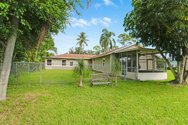 5924 SE Orange Blossom Trail, Hobe Sound, FL 33455