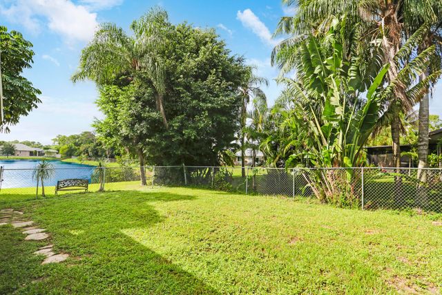 5924 SE Orange Blossom Trail, Hobe Sound, FL 33455