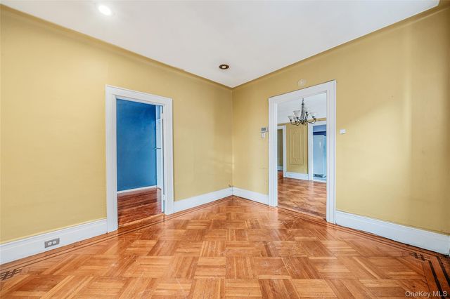 11 NORWOOD Avenue, Brooklyn, NY 11208