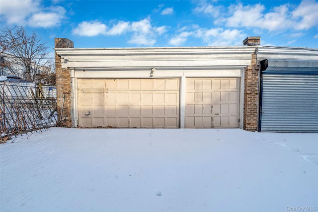 11 NORWOOD Avenue, Brooklyn, NY 11208