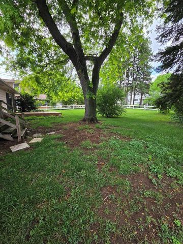 916 Roby Road, Stoughton, WI 53589