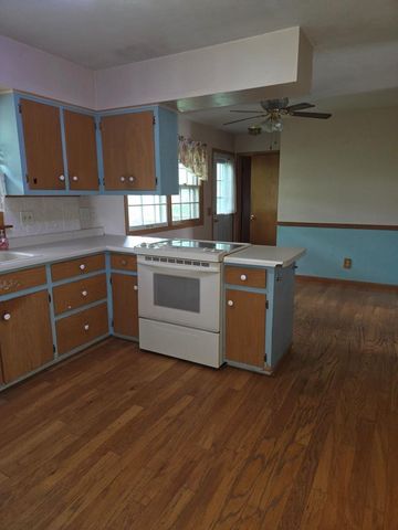 916 Roby Road, Stoughton, WI 53589