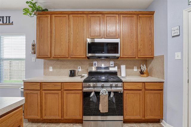 3209 Lone Trail Drive S, Texas City, TX 77591