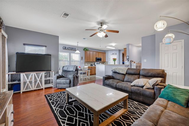 3209 Lone Trail Drive S, Texas City, TX 77591