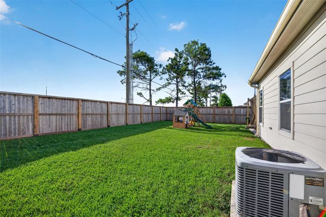 3209 Lone Trail Drive S, Texas City, TX 77591