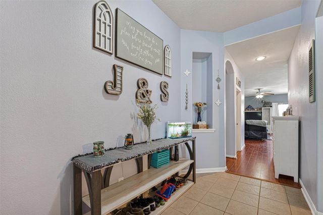 3209 Lone Trail Drive S, Texas City, TX 77591