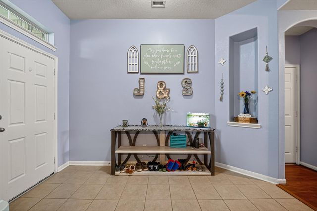 3209 Lone Trail Drive S, Texas City, TX 77591