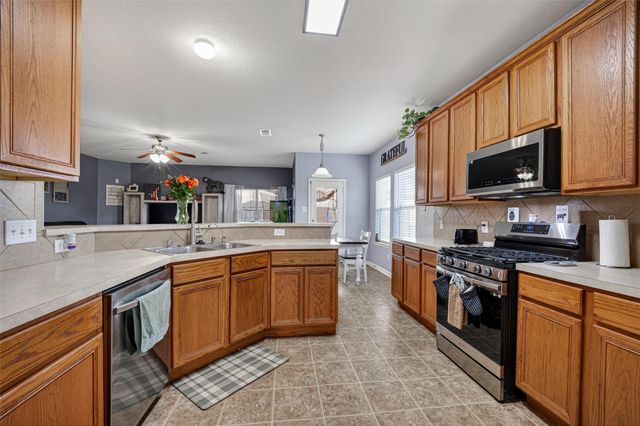 3209 Lone Trail Drive S, Texas City, TX 77591