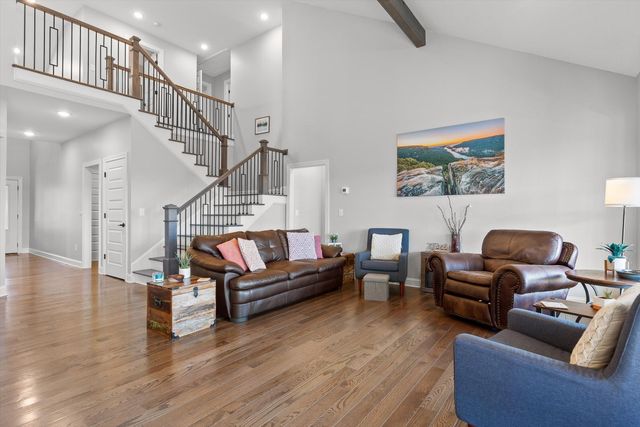 967 Walden Drive, Signal Mountain, TN 37377