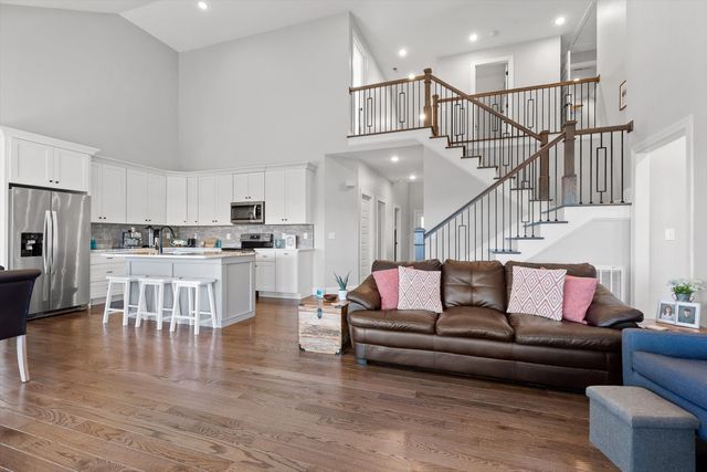 967 Walden Drive, Signal Mountain, TN 37377