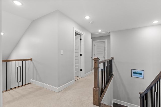 967 Walden Drive, Signal Mountain, TN 37377