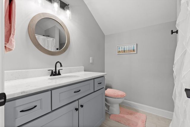 967 Walden Drive, Signal Mountain, TN 37377