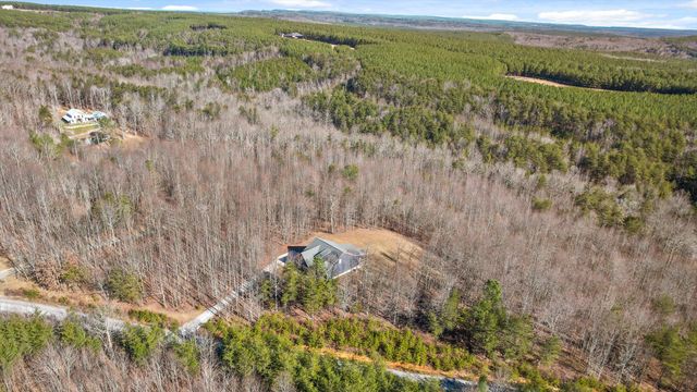 967 Walden Drive, Signal Mountain, TN 37377