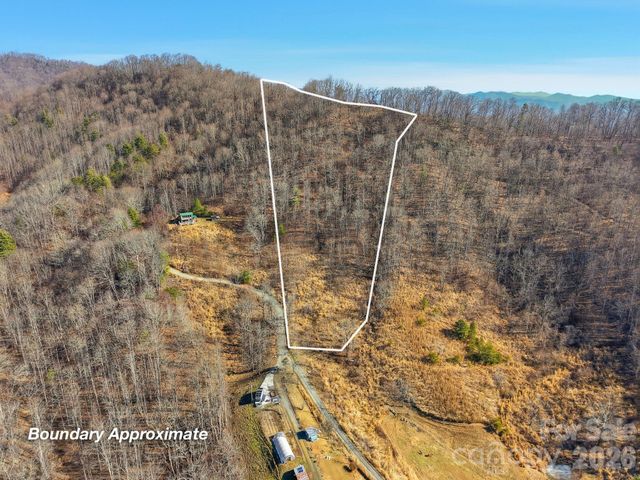 99999 Morgan Branch Road, Marshall, NC 28753