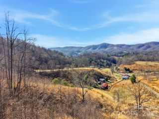 99999 Morgan Branch Road, Marshall, NC 28753