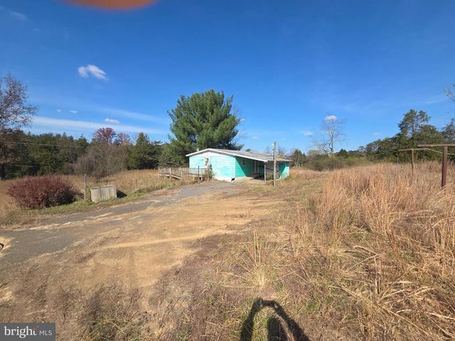 2500 BEAVER RUN RD, Burlington, WV 26710