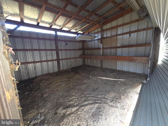 2500 BEAVER RUN RD, Burlington, WV 26710