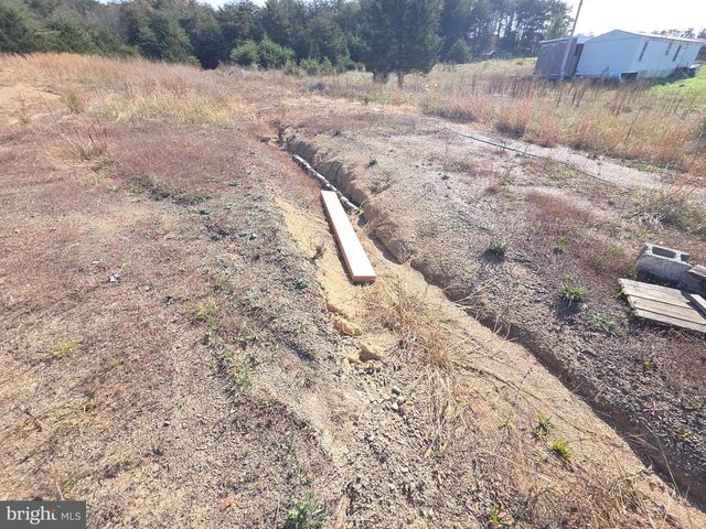 2500 BEAVER RUN RD, Burlington, WV 26710