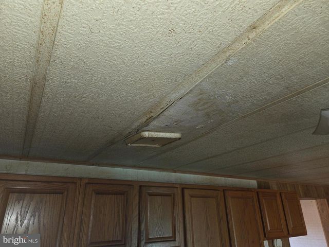 2500 BEAVER RUN RD, Burlington, WV 26710