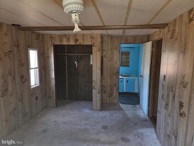 2500 BEAVER RUN RD, Burlington, WV 26710