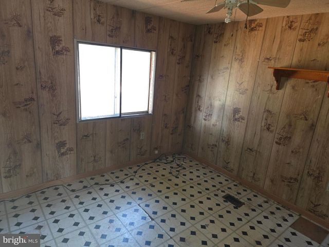 2500 BEAVER RUN RD, Burlington, WV 26710