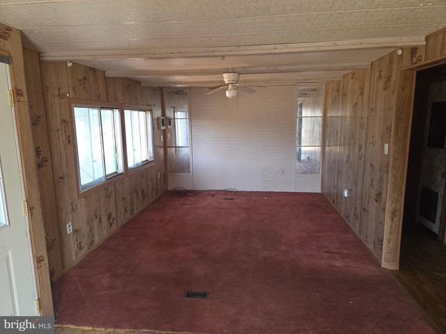 2500 BEAVER RUN RD, Burlington, WV 26710