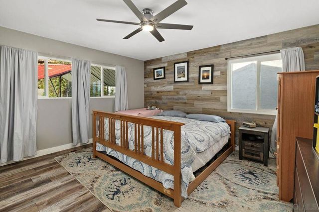 9545 Chestnut St, Spring Valley, CA 91977