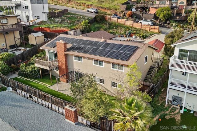 9545 Chestnut St, Spring Valley, CA 91977