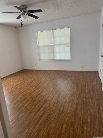 8316 YORK DR, San Antonio, TX 78216