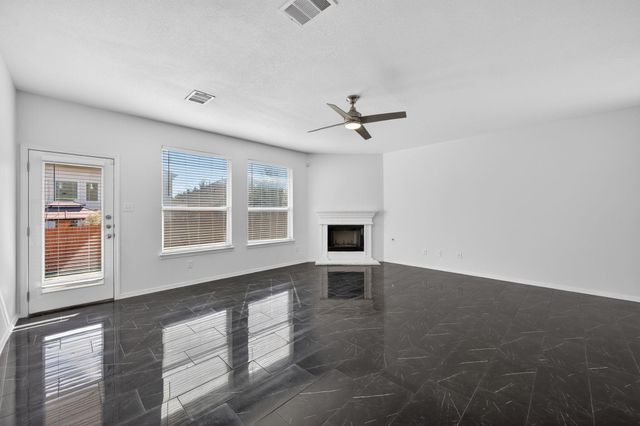 2305 Gavin TRL, Pflugerville, TX 78660