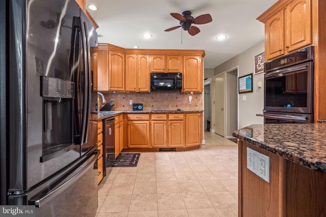 814 S HAYS ST, Allentown, PA 18103