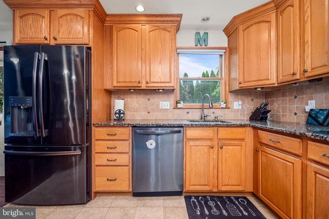 814 S HAYS ST, Allentown, PA 18103