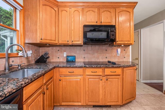 814 S HAYS ST, Allentown, PA 18103
